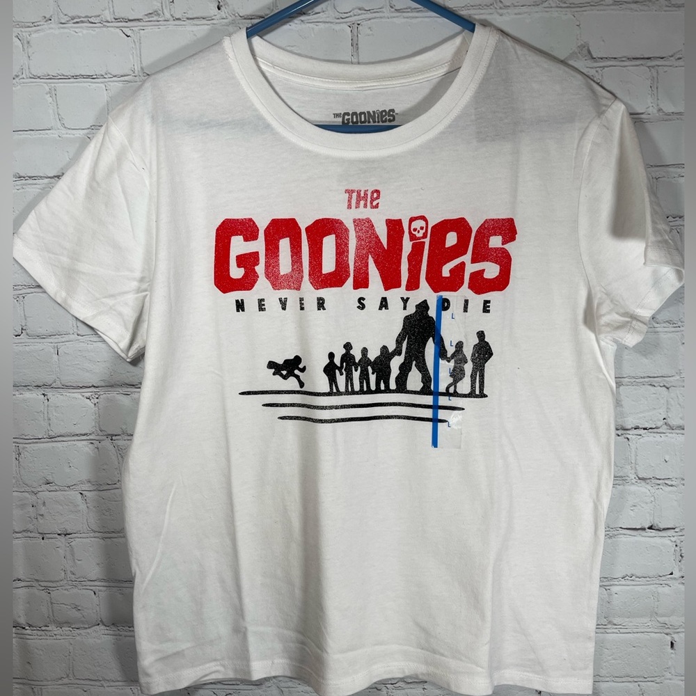 Goonies Women’s Large Graphic T-Shirt